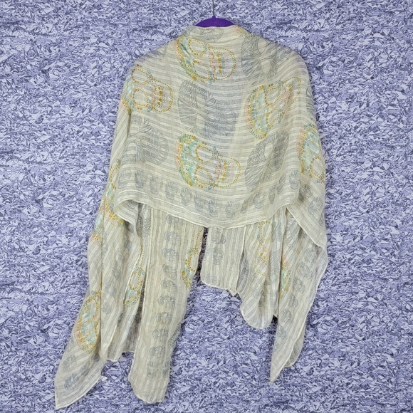 Cream Skull Scarf - Picture 2 of 2